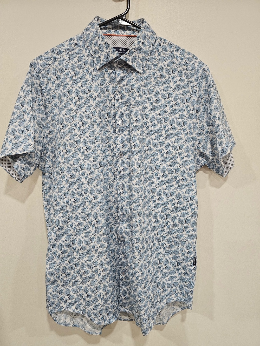 Stone Rose Men's Blue and White Palm-Pattern Short Sleeve Button-Down Shirt